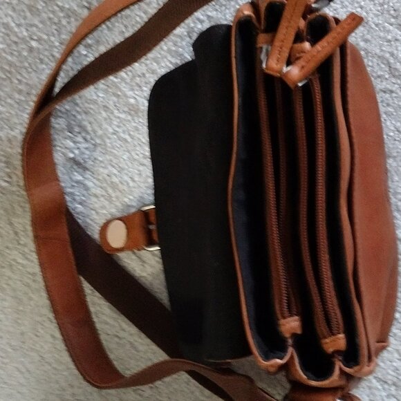 Harbour 2nd Crossbody Bag “Anchor Love” Collection Soft Cowhide Leather - Picture 8 of 10